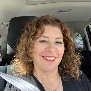 Meet your Posher, Lisa